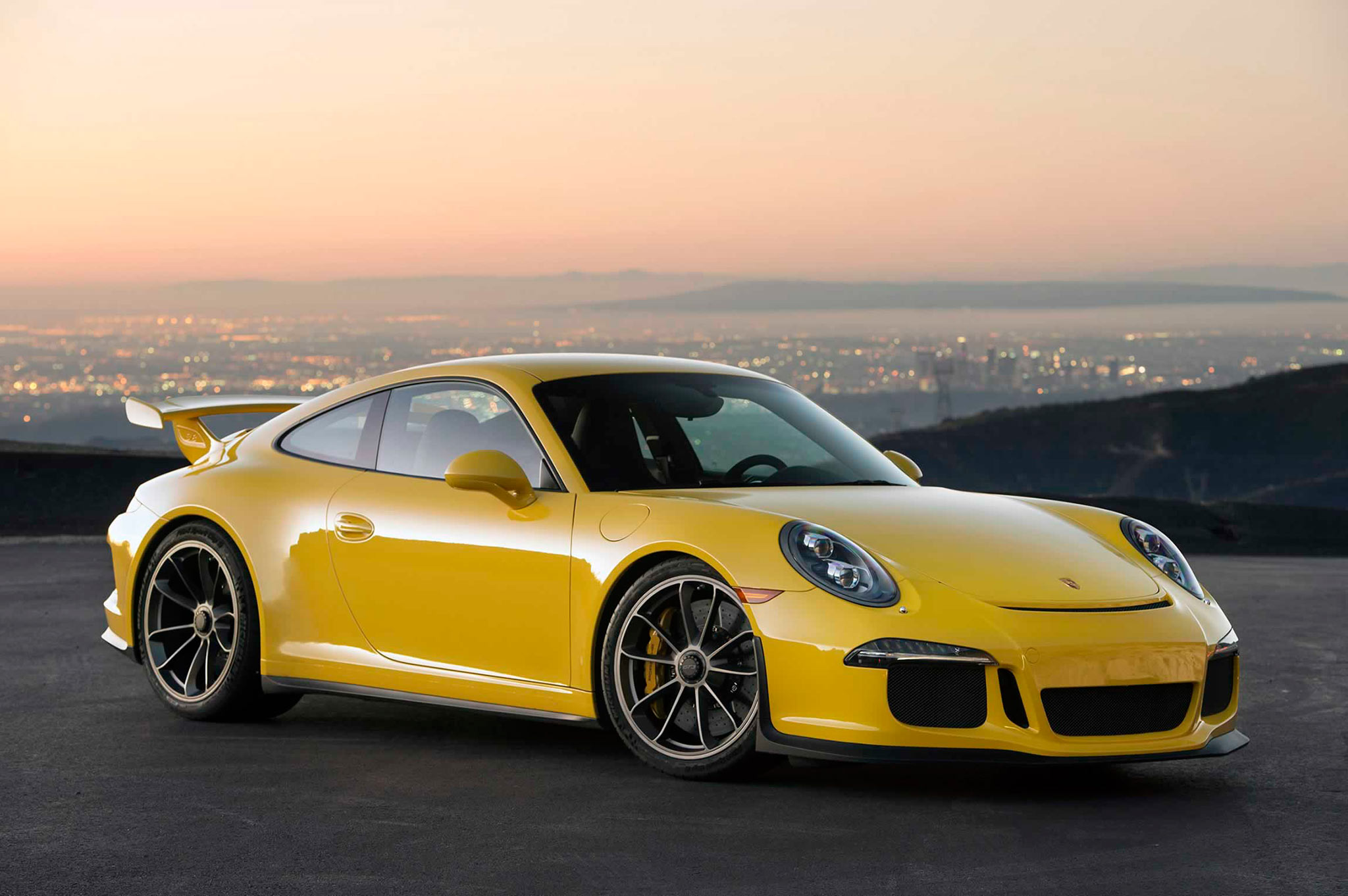 porsche-911-carrera-specs-and-prices-new-world